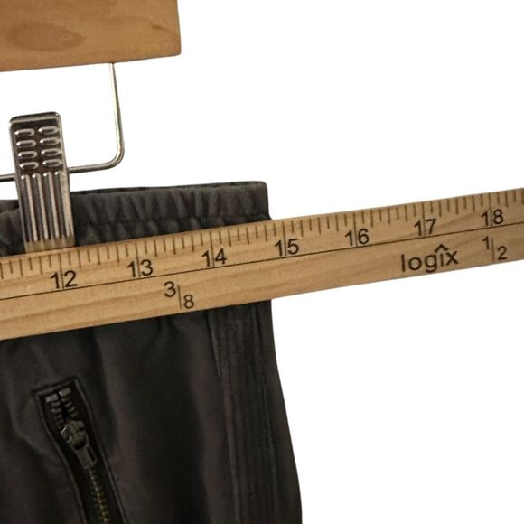 Athleta Dark Grey Drawstring Joggers with Zippered Pockets Size 8P - Picture 3 of 7